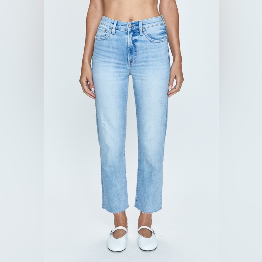 Charlie High Rise Straight Jeans in Chalet Vintage Light Wash Cotton Denim